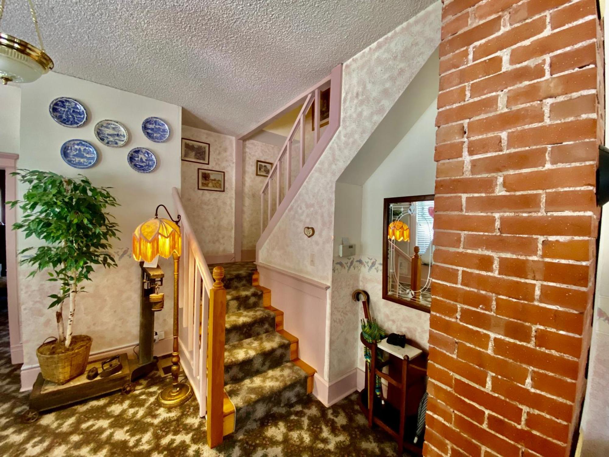 Holden House 1902 Bed & Breakfast Inn Colorado Springs Exterior photo