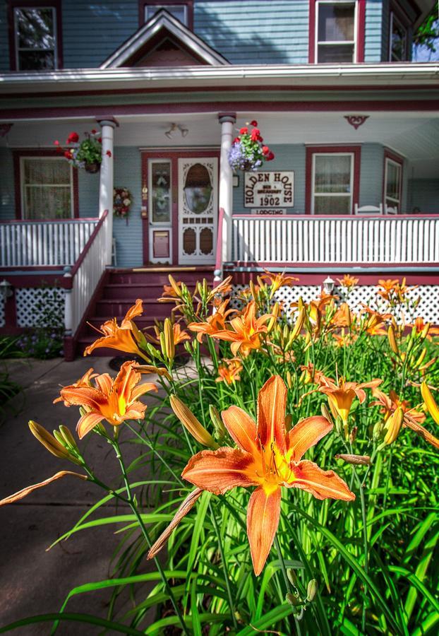 Holden House 1902 Bed & Breakfast Inn Colorado Springs Exterior photo
