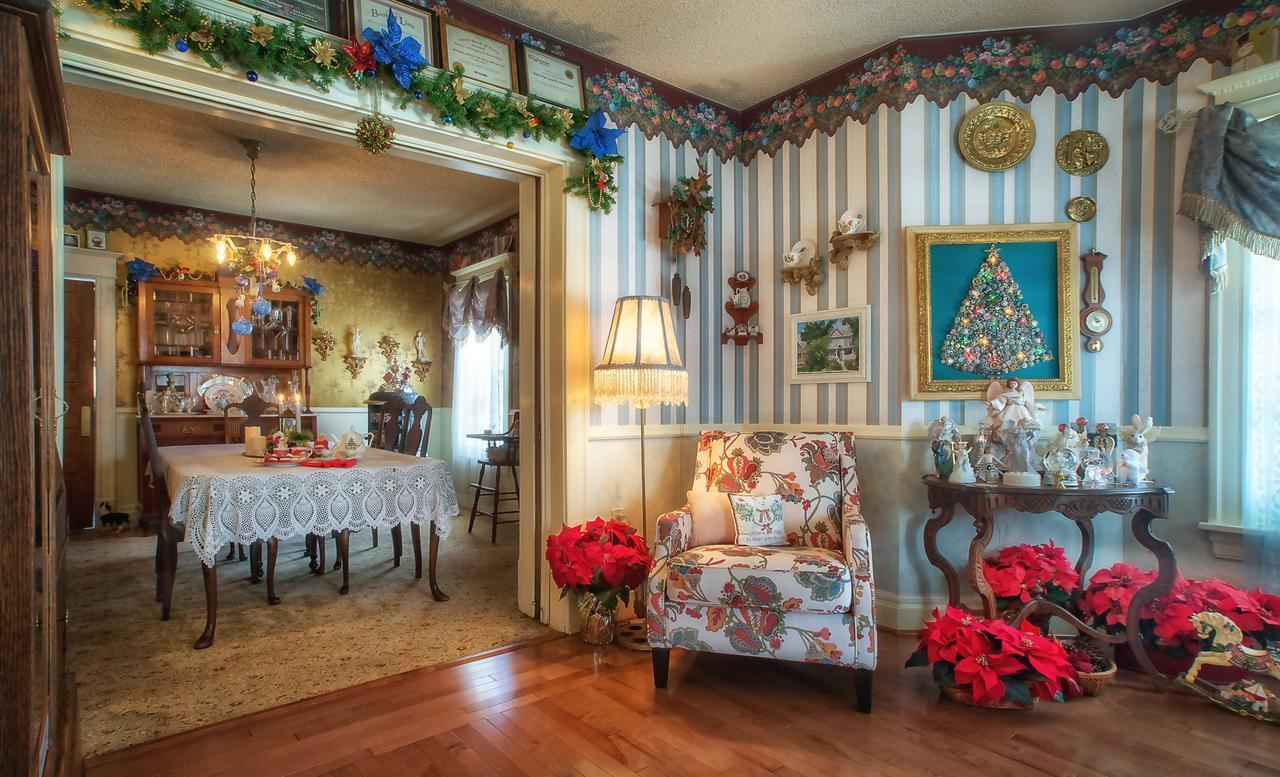Holden House 1902 Bed & Breakfast Inn Colorado Springs Exterior photo